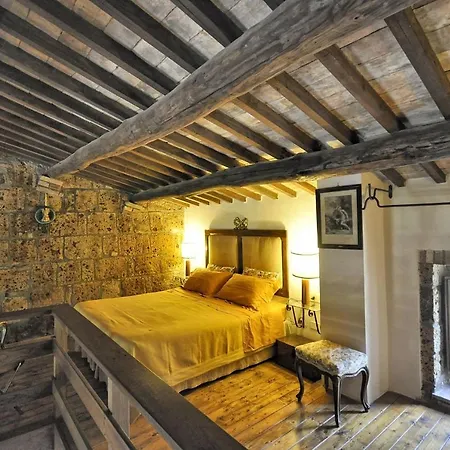 Sleeps 2 Centeno